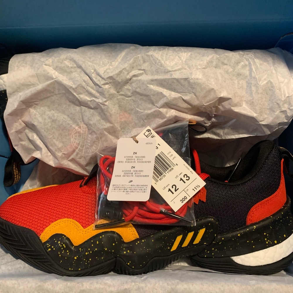 Trae Young Adidas 1 GY3772 Basketball Shoes - Picture 2 of 11